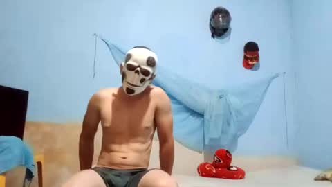 montoyar878 online show from 11.20.25