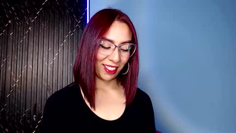 moolly_evanz online show from 03.06.26