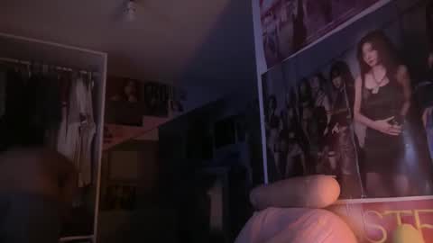 Snapshot of moon189049 chatting on 09.21.25 moon online show from 09.21.25