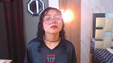 moon_and_fire_ online show from 04.20.26