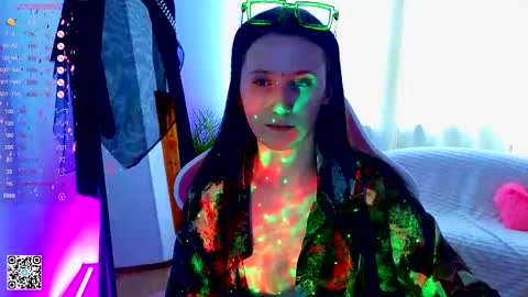 Lola online show from 02.28.25