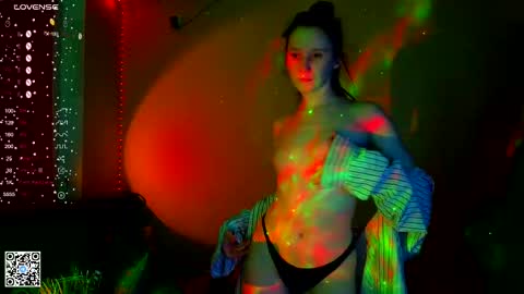 Lola online show from 03.05.25