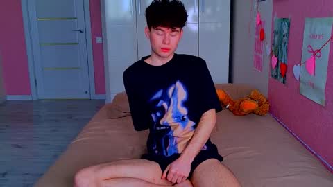 moon_gloww online show from 03.21.26