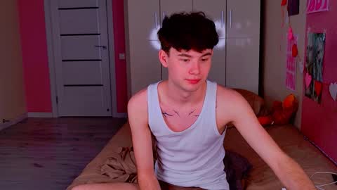 moon_gloww online show from 03.22.26