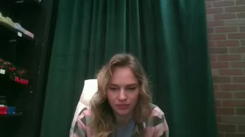 moon_light_girl online show from 02.28.25
