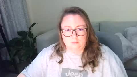 Moon Petal online show from 09.29.25