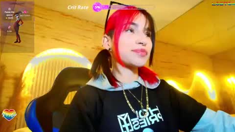 Snapshot of moon_red_r chatting on 06.26.26 Moon online show from 06.26.26