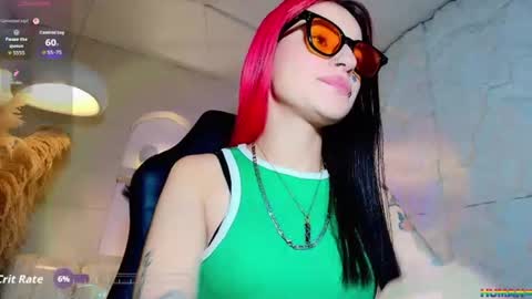 Snapshot of moon_red_r chatting on 07.17.26 Moon online show from 07.17.26