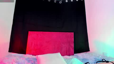 Snapshot of moon_sofii chatting on 12.16.25 Sofii model Independent online show from 12.16.25