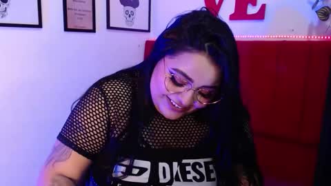 Snapshot of moon_sunflowers chatting on 02.27.25 moon_sunflowers online show from 02.27.25