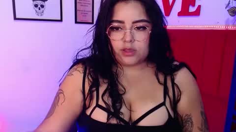 Snapshot of moon_sunflowers chatting on 03.03.25 moon_sunflowers online show from 03.03.25