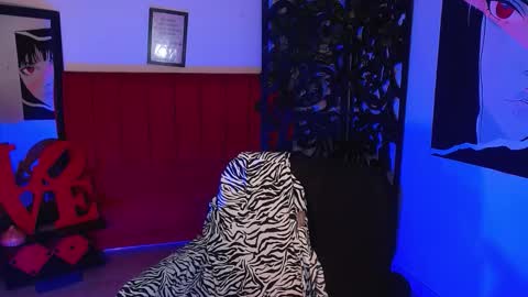 Snapshot of moon_sunflowers chatting on 09.13.25 moon_sunflowers online show from 09.13.25