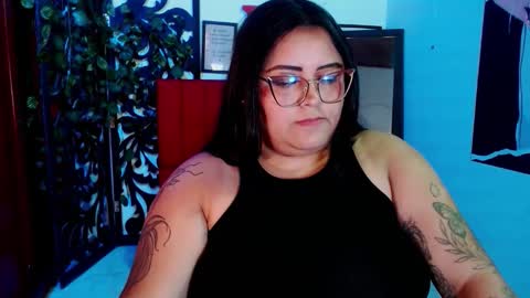 Snapshot of moon_sunflowers chatting on 12.02.25 moon_sunflowers online show from 12.02.25