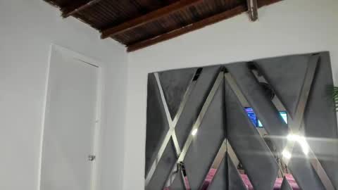 Luna  online show from 11.30.25