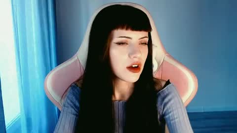  sophie  online show from 05.08.26