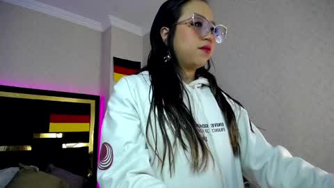 Moon Water   online show from 10.03.25