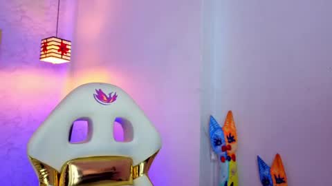 Snapshot of moon_winy chatting on 05.08.26 Winy online show from 05.08.26