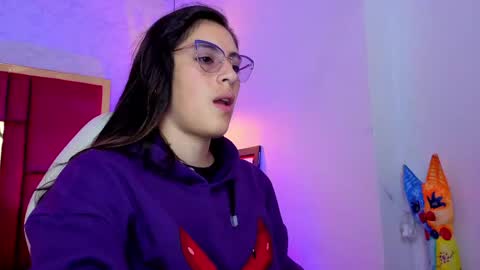 Snapshot of moon_winy chatting on 05.24.26 Winy online show from 05.24.26