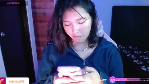 Snapshot of moonbella_bell chatting on 02.28.25 bell online show from 02.28.25