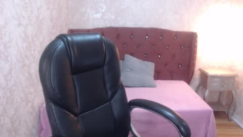 Charlotte online show from 03.04.25