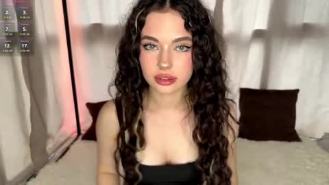 moonfaairy online show from 04.22.26