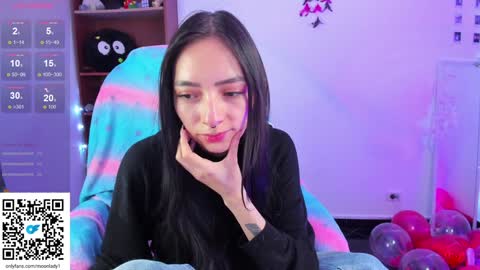 MOON  online show from 02.04.25