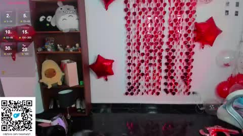 MOON  online show from 02.25.25