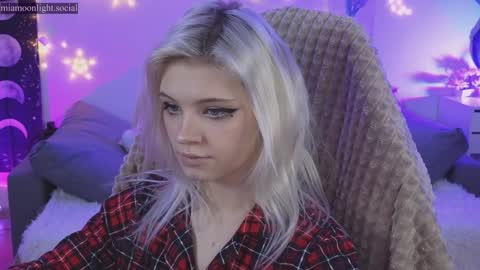 Mia   online show from 12.15.24