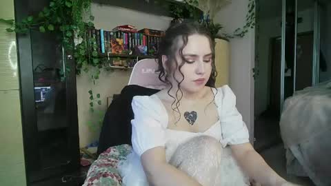 Snapshot of moonlight_sonataa chatting on 05.30.26 moonlight_sonataa online show from 05.30.26