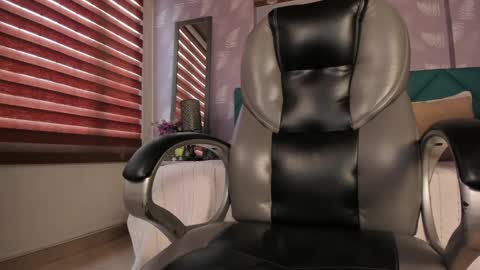 Michelle online show from 01.10.25