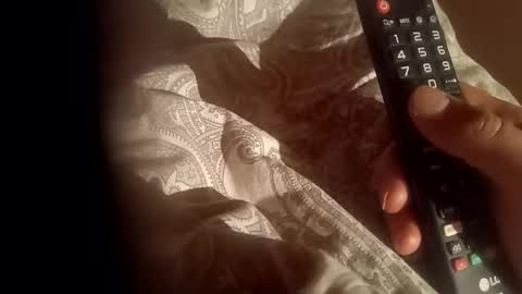 moos1 online show from 04.16.26