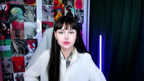 Snapshot of morana_batt chatting on 09.26.25 Morana online show from 09.26.25