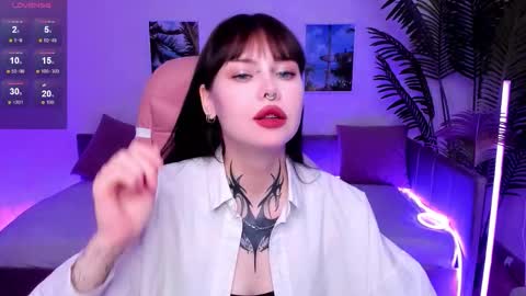 Snapshot of morana_batt chatting on 10.10.25 Morana online show from 10.10.25