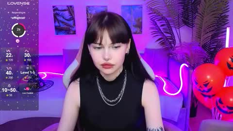 Snapshot of morana_batt chatting on 10.27.25 Morana online show from 10.27.25