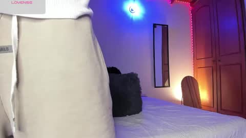 morenosiam online show from 10.12.25