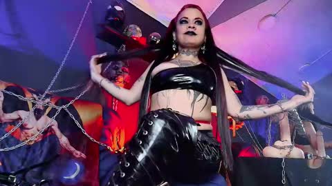 Snapshot of morganacrowley_ chatting on 11.21.25 Morgana online show from 11.21.25