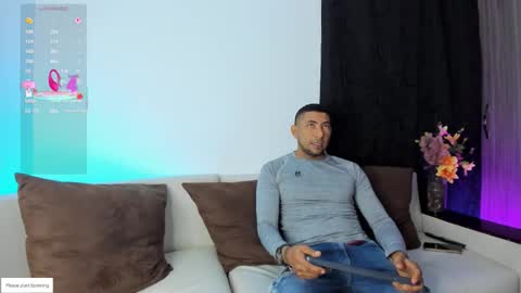 Snapshot of morganandmegan01 chatting on 02.10.26 online show from 02.10.26