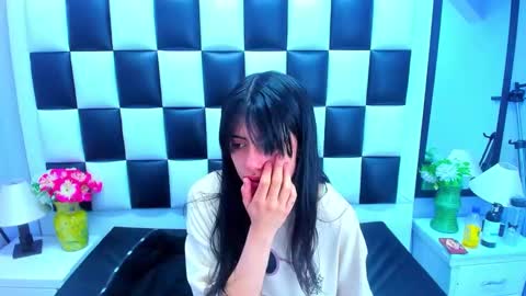 morganasmit_ online show from 04.03.26