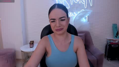 Morgan Hicks online show from 02.10.25