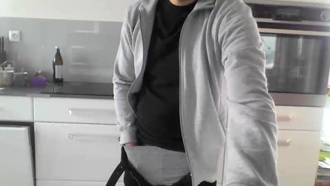 Snapshot of morningfunn chatting on 01.06.25 morningfunn online show from 01.06.25