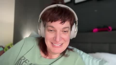 Mossy Mommy online show from 02.17.25