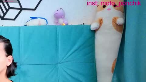 Snapshot of moto_ponchik chatting on 06.07.26 Kris online show from 06.07.26