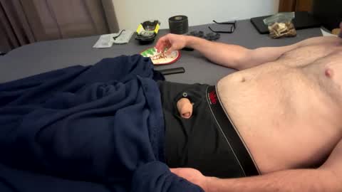 Sequoia-Cocked Hombre de Sur online show from 12.20.25