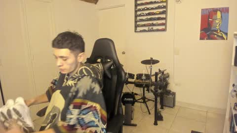 Snapshot of mr_andresr chatting on 02.06.25 Andy online show from 02.06.25