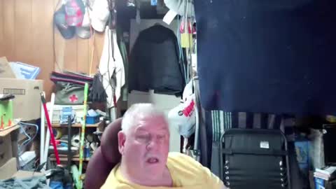mr_canoe_licker_69 online show from 12.30.24