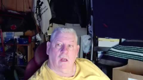 mr_canoe_licker_69 online show from 01.10.25