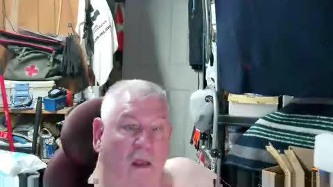 mr_canoe_licker_69 online show from 01.12.25