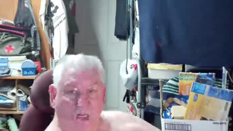 mr_canoe_licker_69 online show from 02.04.25