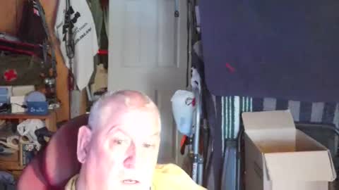 mr_canoe_licker_69 online show from 02.10.25