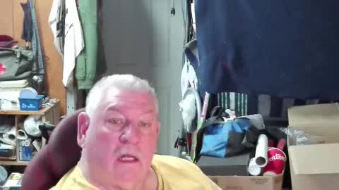 mr_canoe_licker_69 online show from 02.23.25